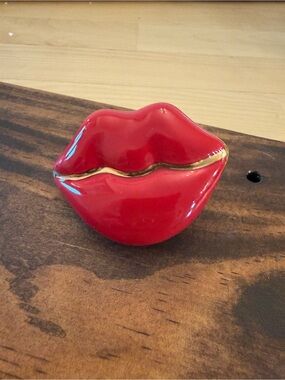 Nora Fleming Red Lip mini